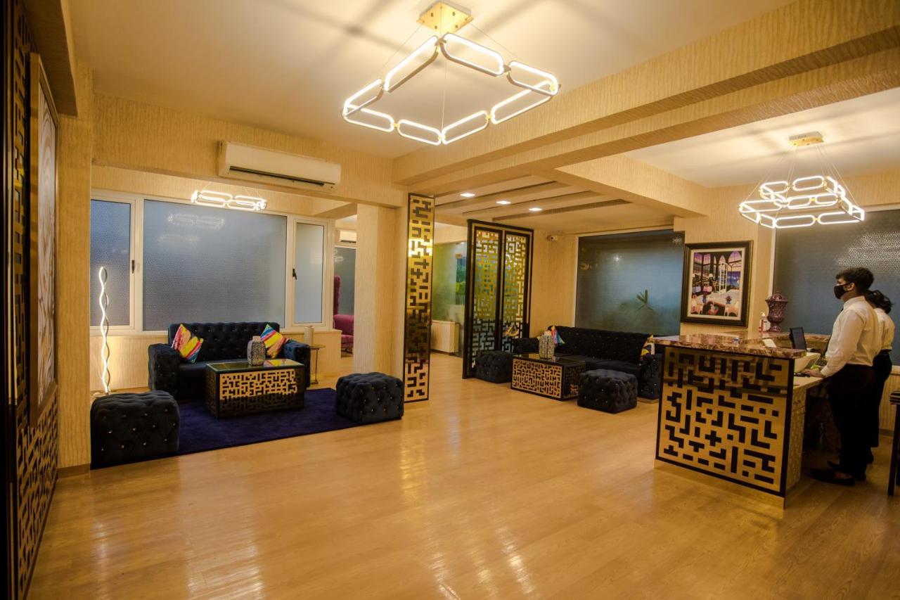 Encore Suites Goa باناجي المظهر الخارجي الصورة