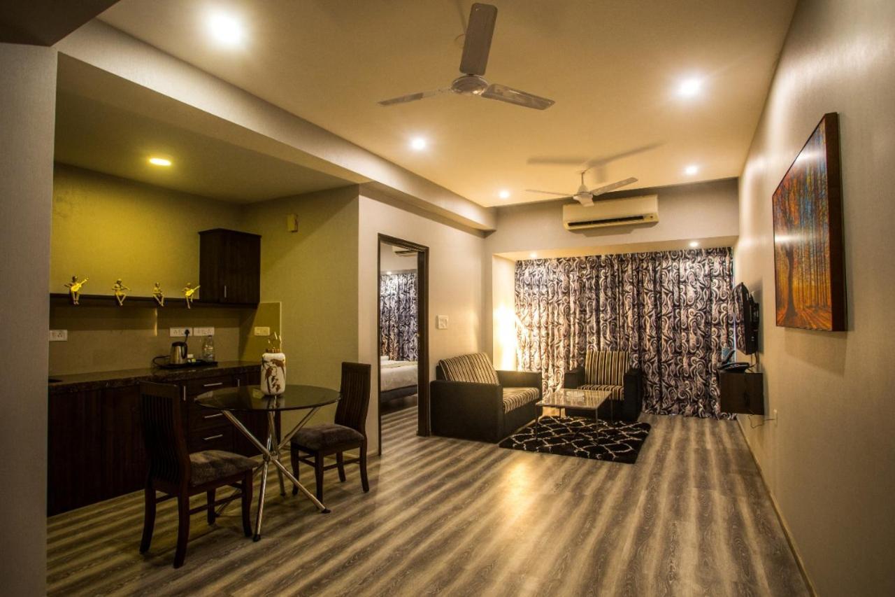 Encore Suites Goa باناجي المظهر الخارجي الصورة