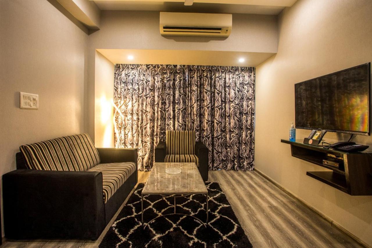 Encore Suites Goa باناجي المظهر الخارجي الصورة