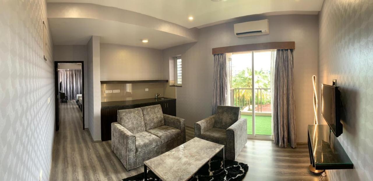 Encore Suites Goa باناجي المظهر الخارجي الصورة